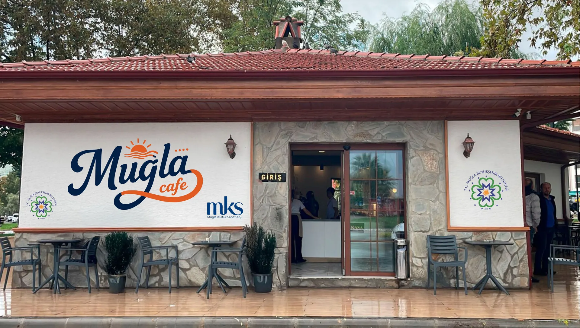 Muğla Cafe · Cephede logo uygulama önerisi